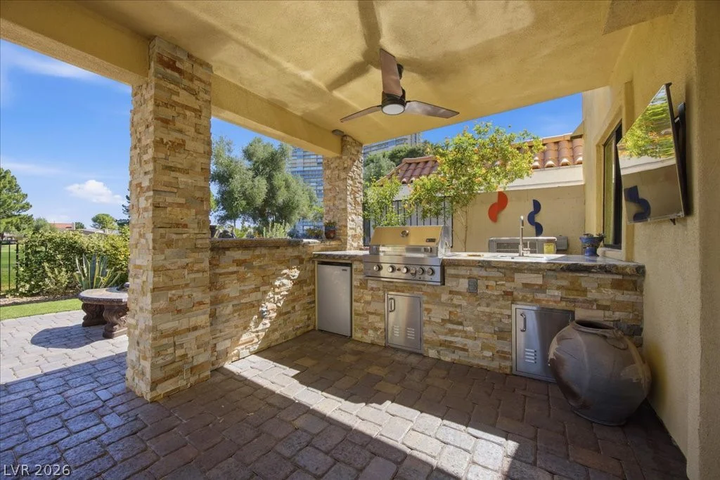 3161 Bel Air, Las Vegas, NV 89109