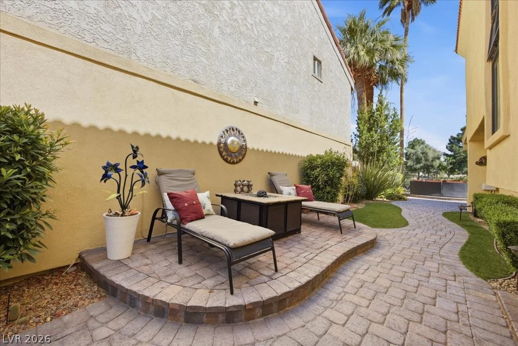 3161 Bel Air, Las Vegas, NV 89109