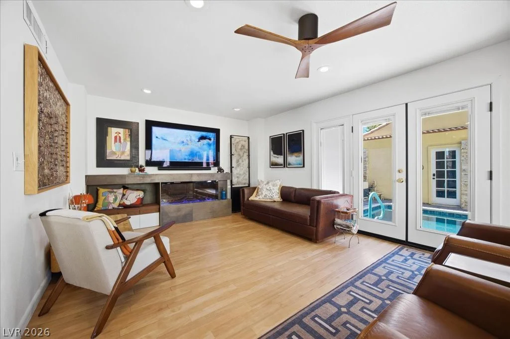 3161 Bel Air, Las Vegas, NV 89109