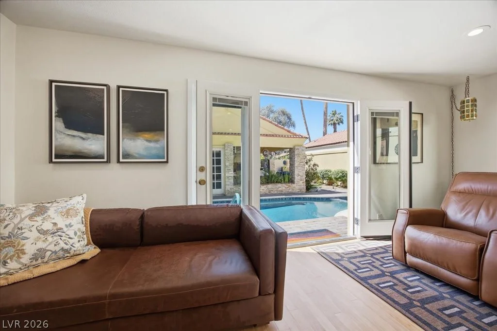 3161 Bel Air, Las Vegas, NV 89109