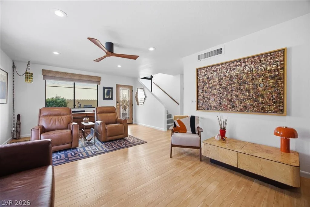 3161 Bel Air, Las Vegas, NV 89109