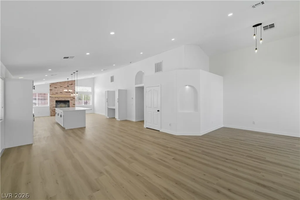541 Tomahawk, Pahrump, NV 89060