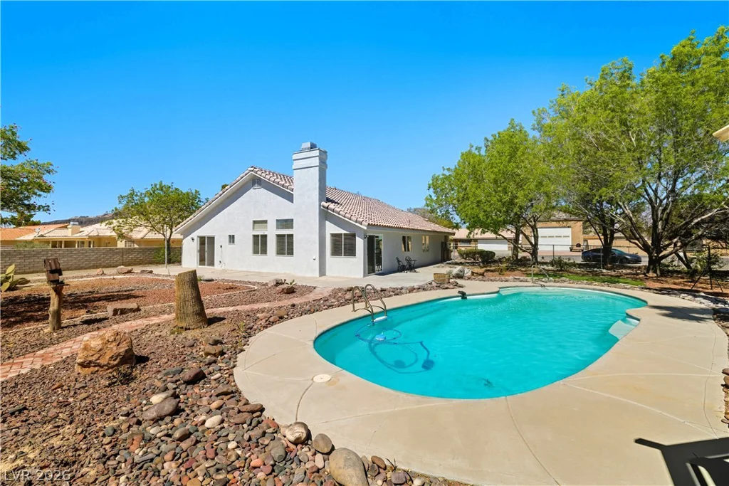541 Tomahawk, Pahrump, NV 89060