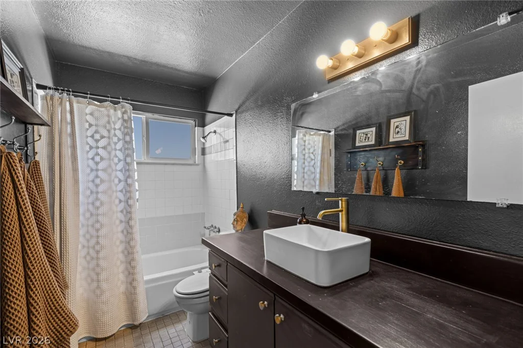 7208 Eve, Las Vegas, NV 89145