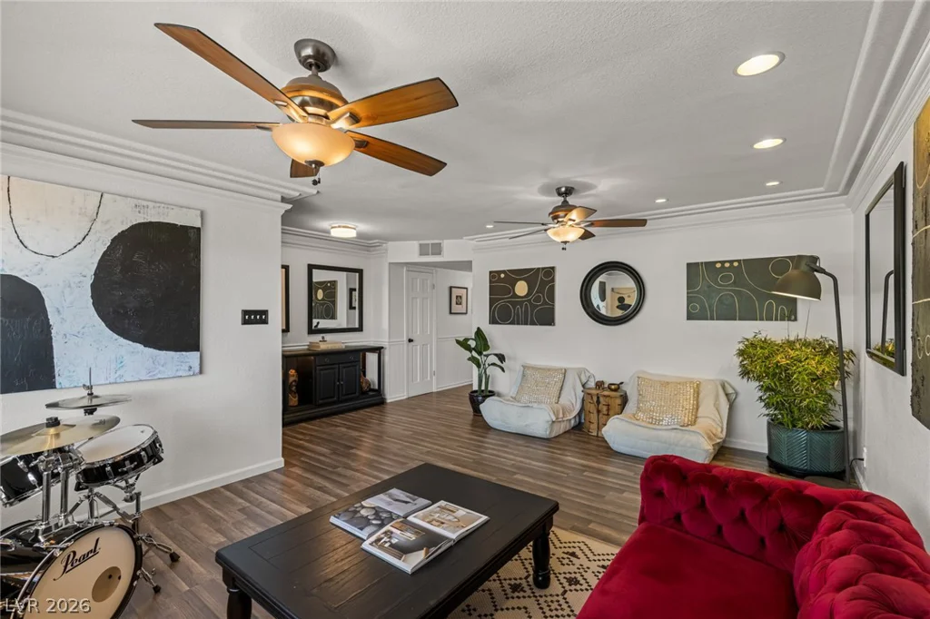 7208 Eve, Las Vegas, NV 89145
