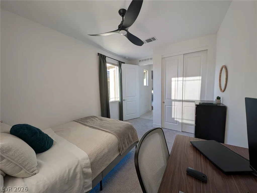 6611 Summershade, North Las Vegas, NV 89086
