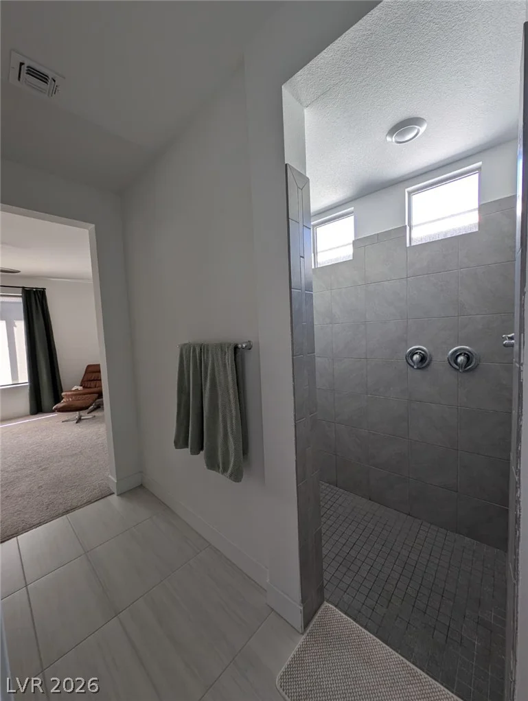 6611 Summershade, North Las Vegas, NV 89086