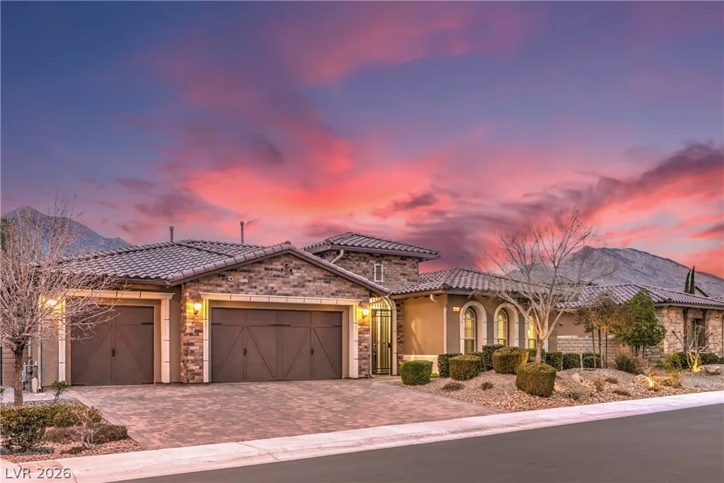 97 Menorca Island, Las Vegas, NV 89138