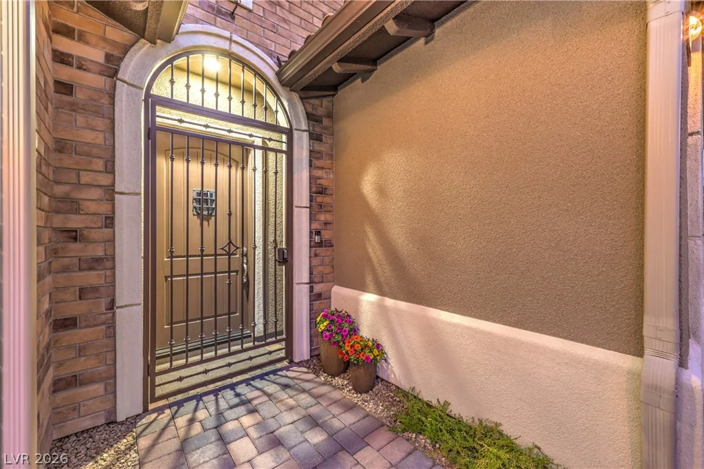 97 Menorca Island, Las Vegas, NV 89138