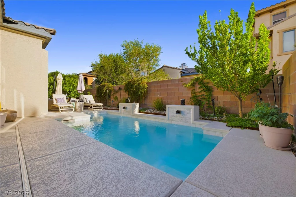 457 Via Stretto, Henderson, NV 89011