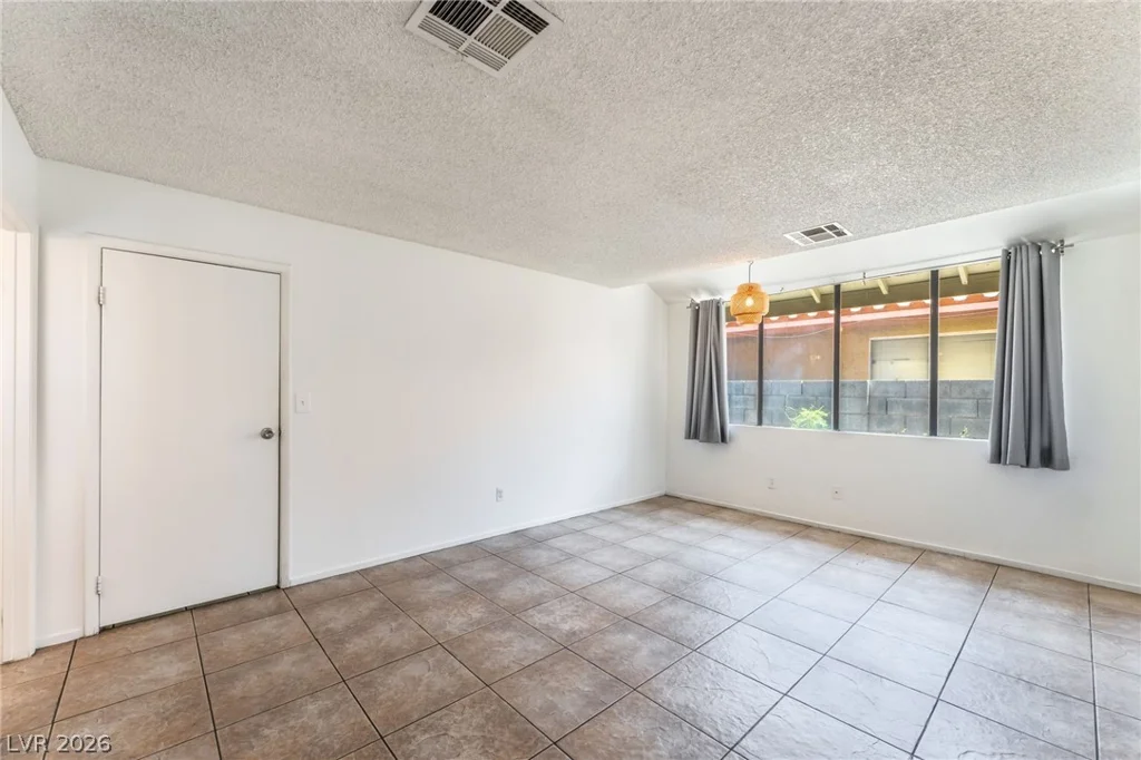 2655 Par Four, Las Vegas, NV 89142