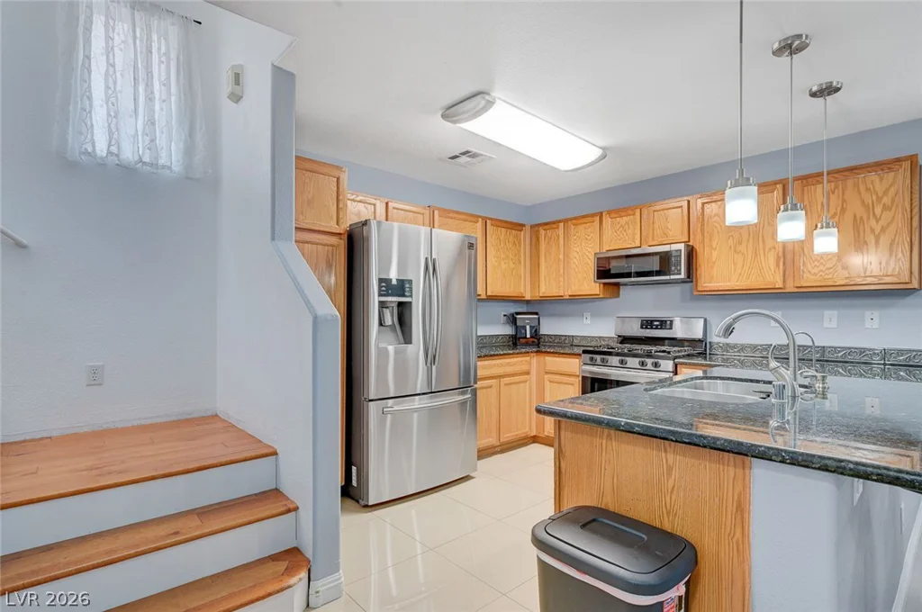 10335 Midseason Mist, Las Vegas, NV 89183