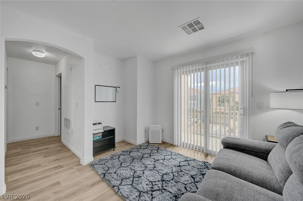 10335 Midseason Mist, Las Vegas, NV 89183