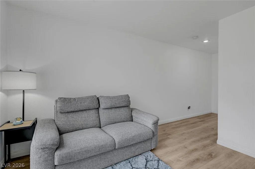 10335 Midseason Mist, Las Vegas, NV 89183