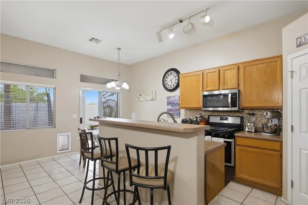 2214 Panther, North Las Vegas, NV 89031