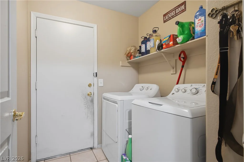 2214 Panther, North Las Vegas, NV 89031