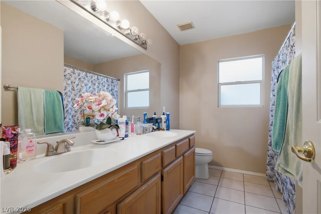 2214 Panther, North Las Vegas, NV 89031