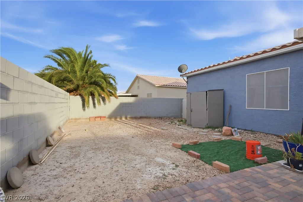 2214 Panther, North Las Vegas, NV 89031