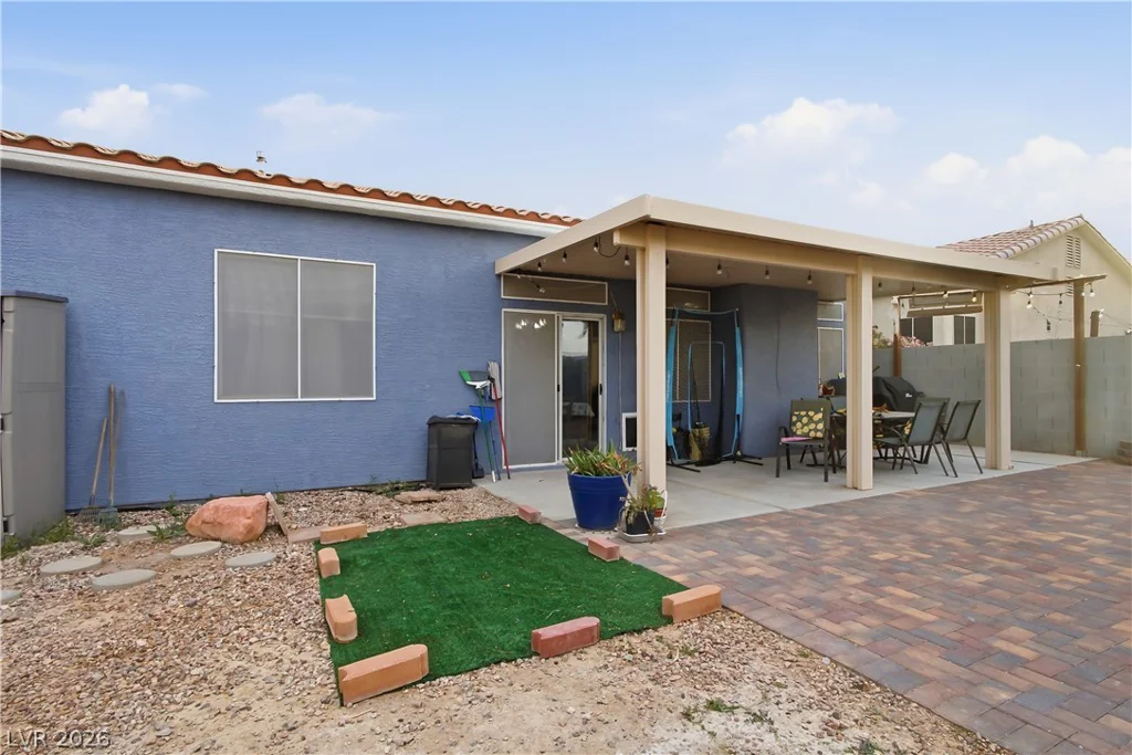 2214 Panther, North Las Vegas, NV 89031