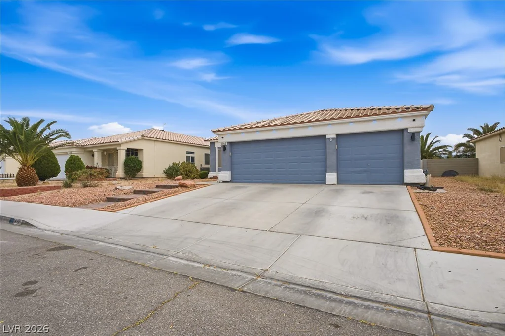 2214 Panther, North Las Vegas, NV 89031
