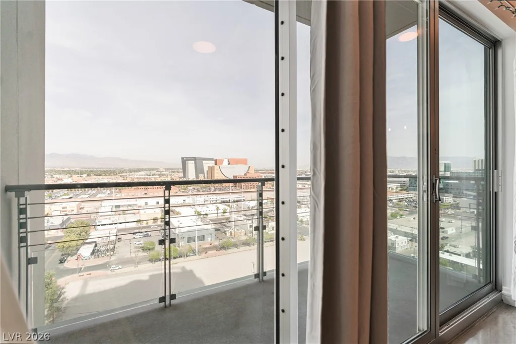 200 Hoover, Las Vegas, NV 89101