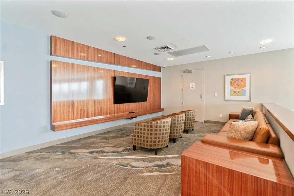 200 Hoover, Las Vegas, NV 89101