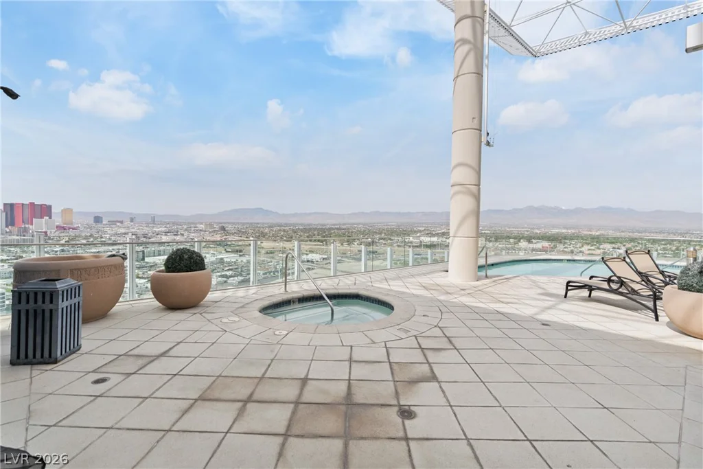 200 Hoover, Las Vegas, NV 89101