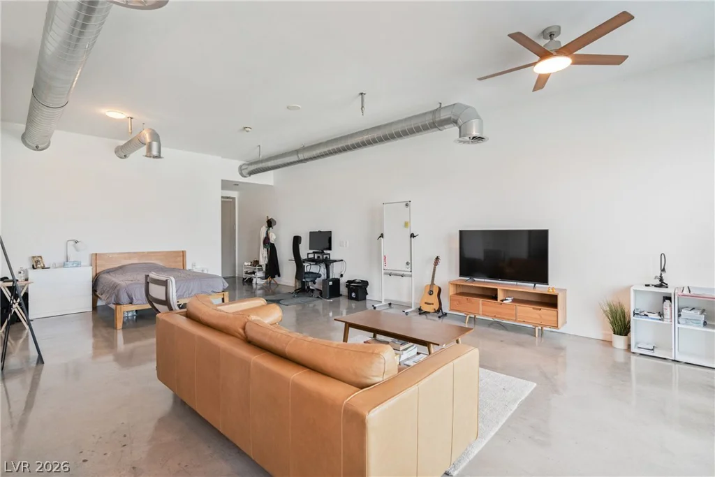 200 Hoover, Las Vegas, NV 89101