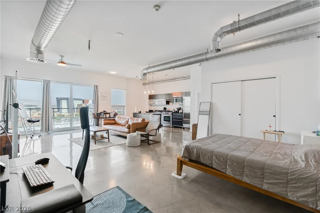 200 Hoover, Las Vegas, NV 89101