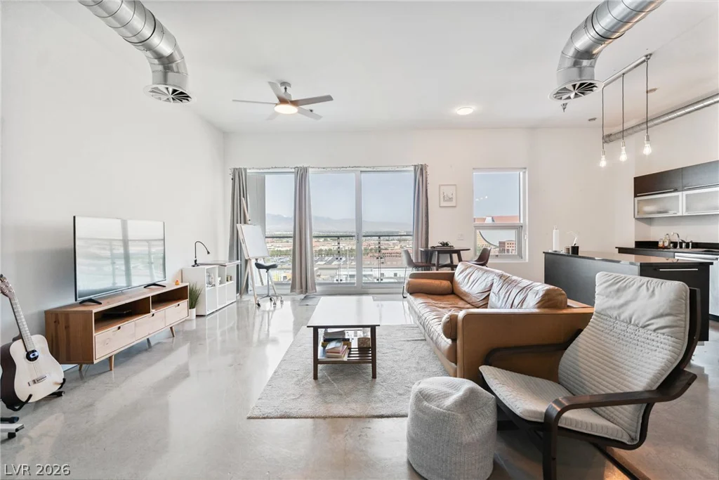 200 Hoover, Las Vegas, NV 89101
