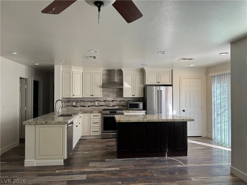 10799 Flame Vine, Las Vegas, NV 89135
