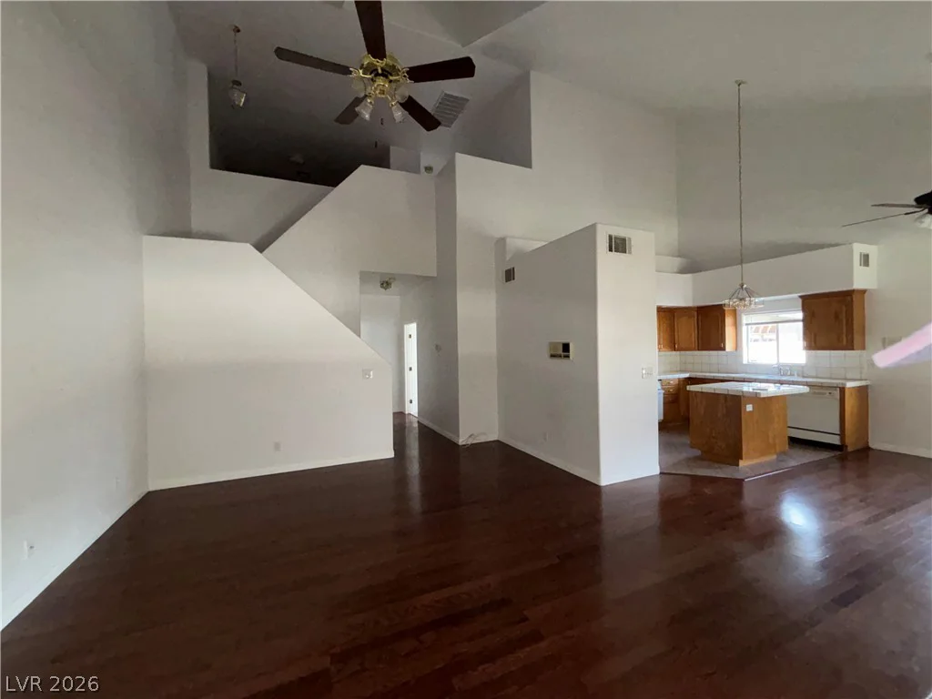 5070 Tara, Las Vegas, NV 89146