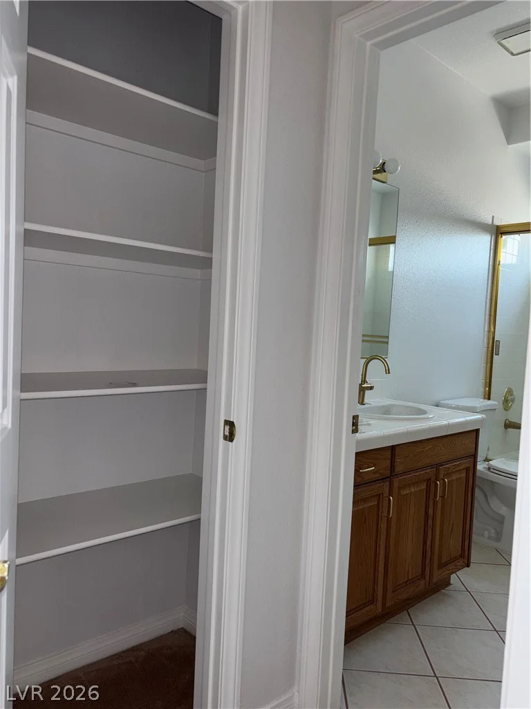5070 Tara, Las Vegas, NV 89146