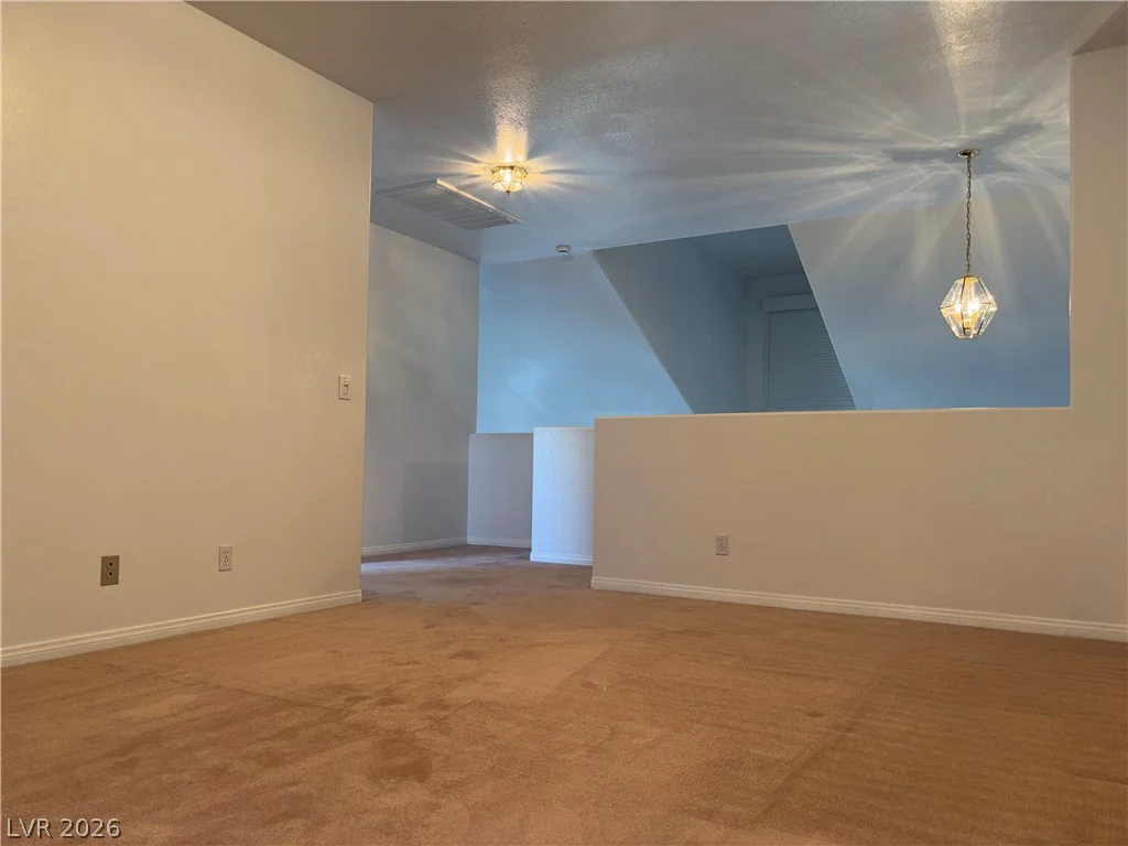 5070 Tara, Las Vegas, NV 89146