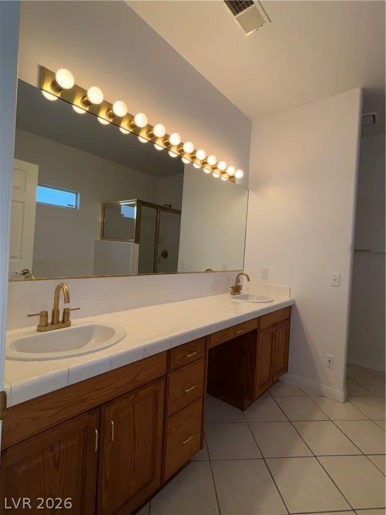 5070 Tara, Las Vegas, NV 89146