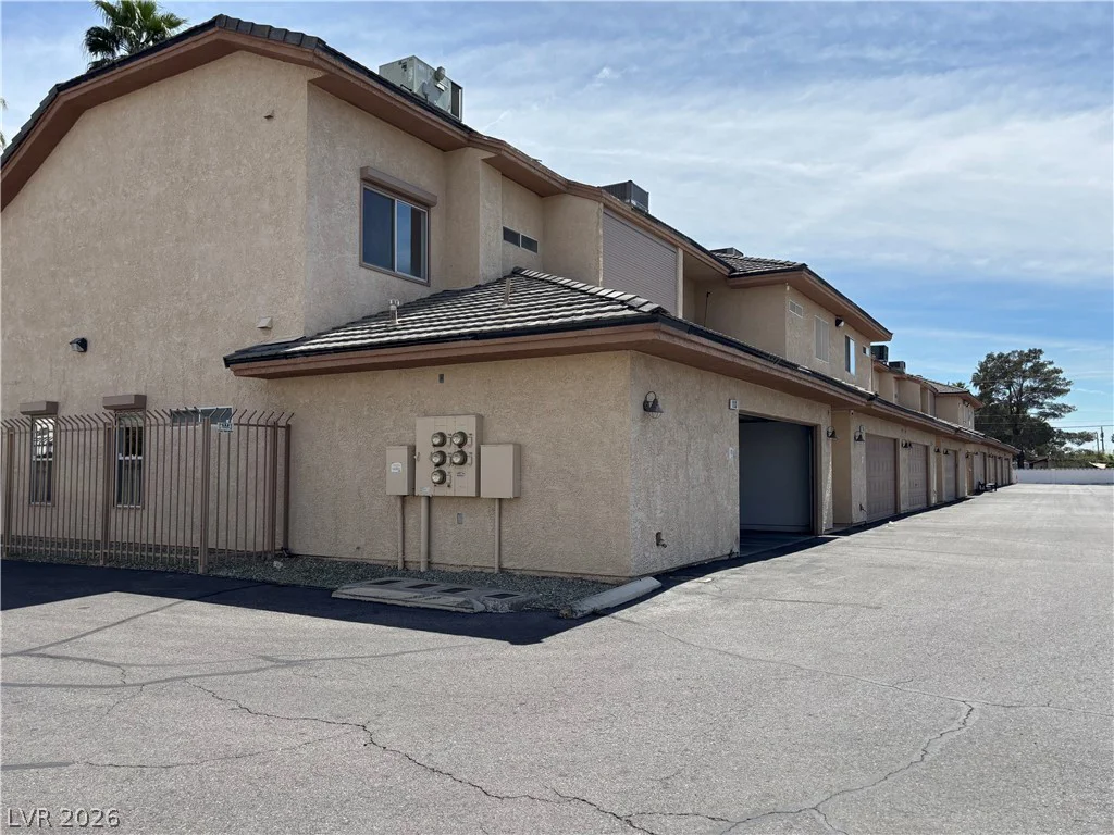 5070 Tara, Las Vegas, NV 89146