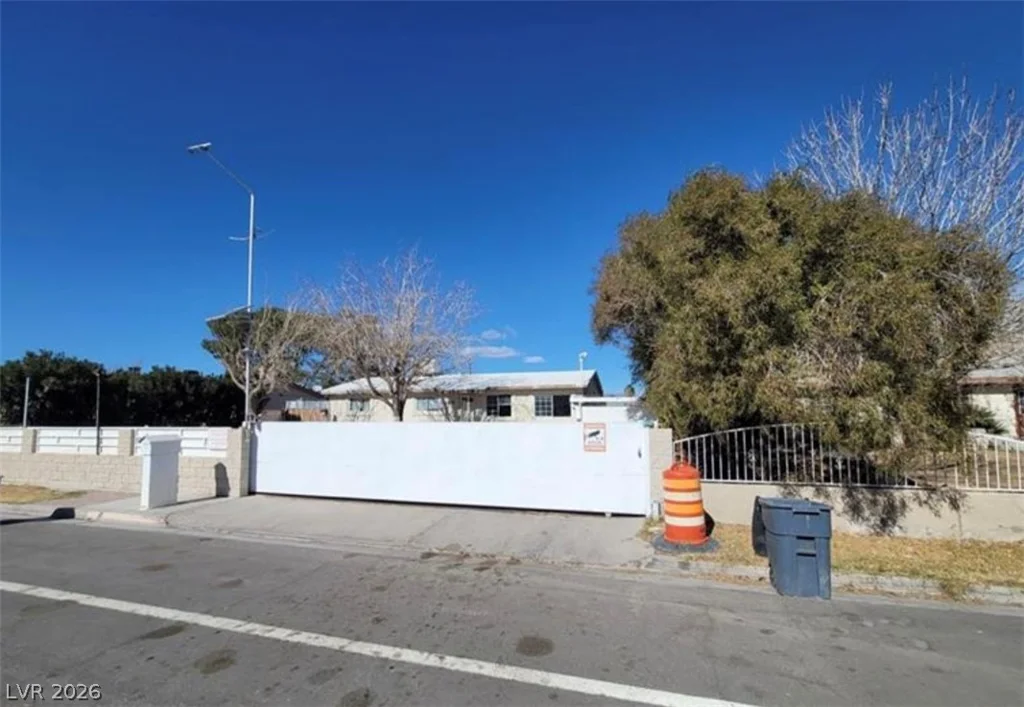 4928 Monroe, Las Vegas, NV 89110