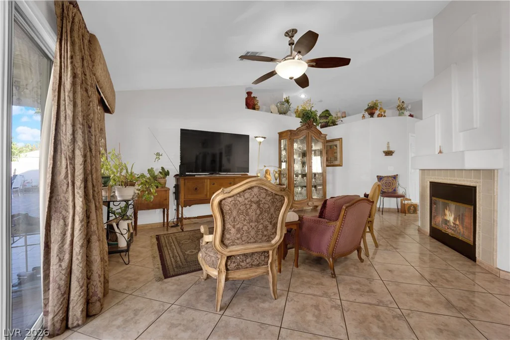 4676 Canna, Las Vegas, NV 89122
