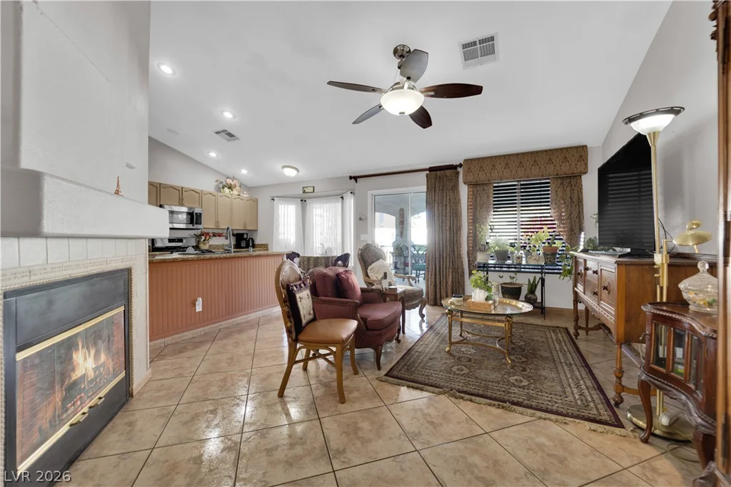 4676 Canna, Las Vegas, NV 89122