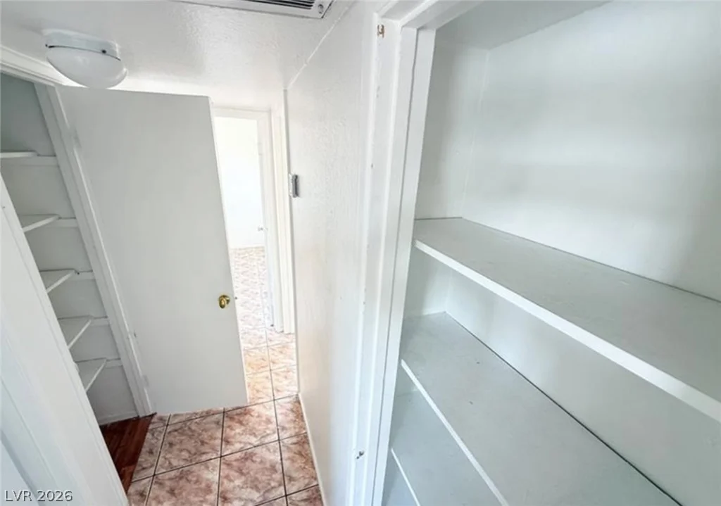 536 North, Las Vegas, NV 89119