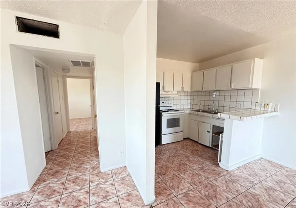 536 North, Las Vegas, NV 89119