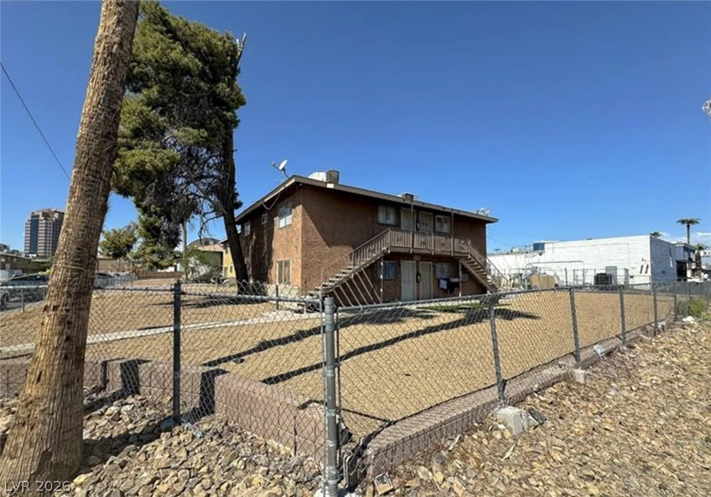536 North, Las Vegas, NV 89119