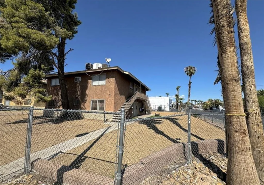 536 North, Las Vegas, NV 89119