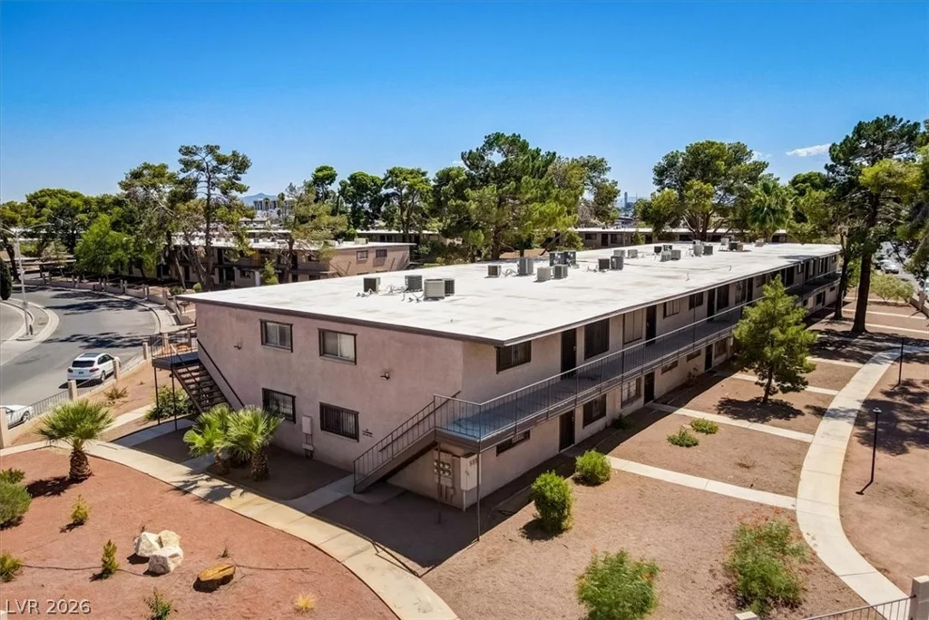 555 Royal Crest, Las Vegas, NV 89169