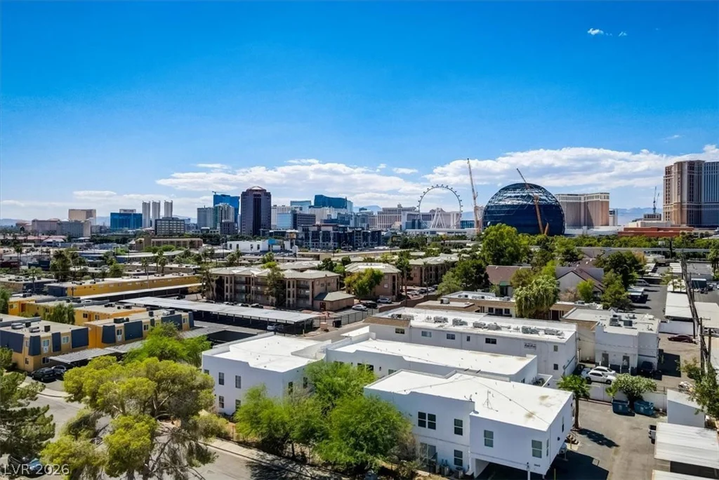 555 Royal Crest, Las Vegas, NV 89169