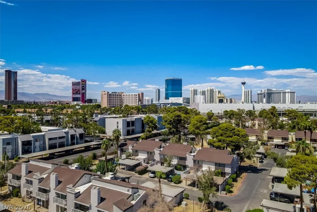 555 Royal Crest, Las Vegas, NV 89169