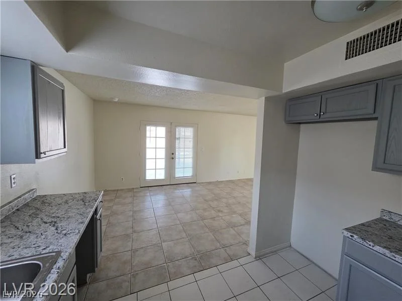 7235 Wichita, Las Vegas, NV 89119