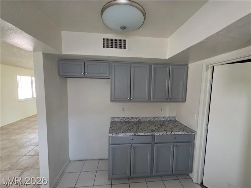 7235 Wichita, Las Vegas, NV 89119
