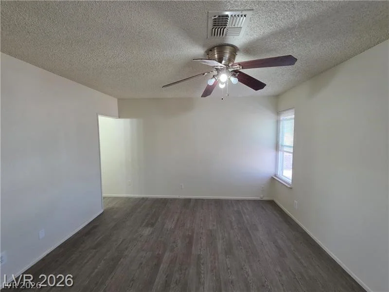 7235 Wichita, Las Vegas, NV 89119