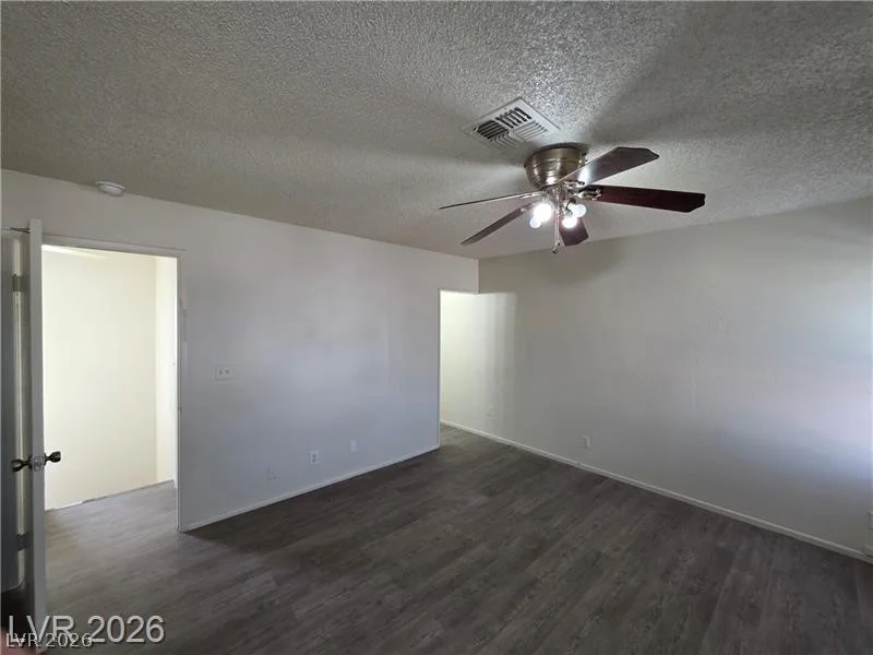 7235 Wichita, Las Vegas, NV 89119